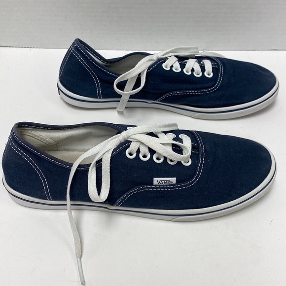 Unisex Vans Off The Wall Lace Up Sneakers - Picture 3 of 6